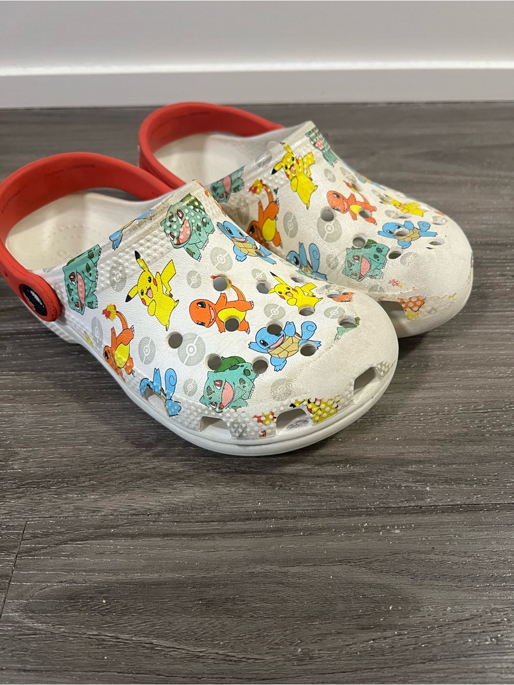 Pokémon Crocs